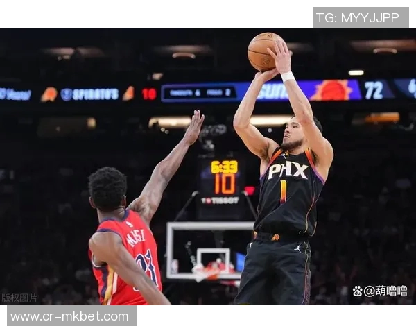 布克第三节强势回归5投4中砍下12分助力球队成功反超比分