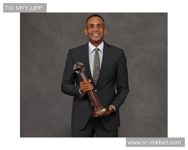 克莱新秀推特简介引争议追逐雷阿伦被指不切实际 克莱新秀推特简介引争议追逐雷阿伦被指不切实际