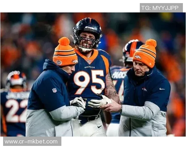 沃尔夫表现出色27号秀10投6中三分全中助力球队赢得比赛