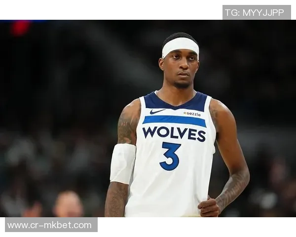 芬奇透露麦克丹尼尔斯脚踝伤势恢复良好今日参与部分训练状态良好